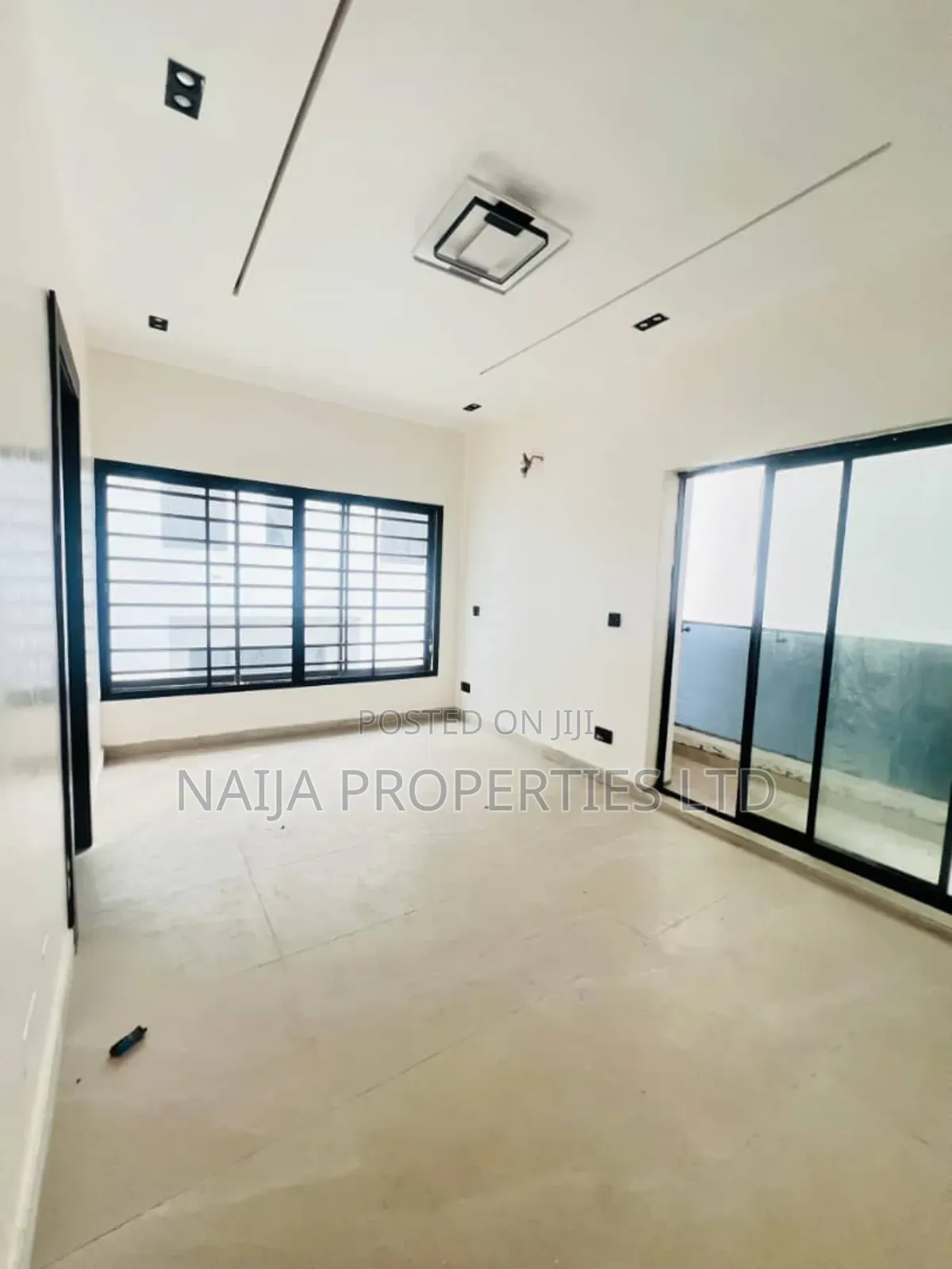 3bdrm Apartment in Ikeja Gra for sale in Ikeja GRA