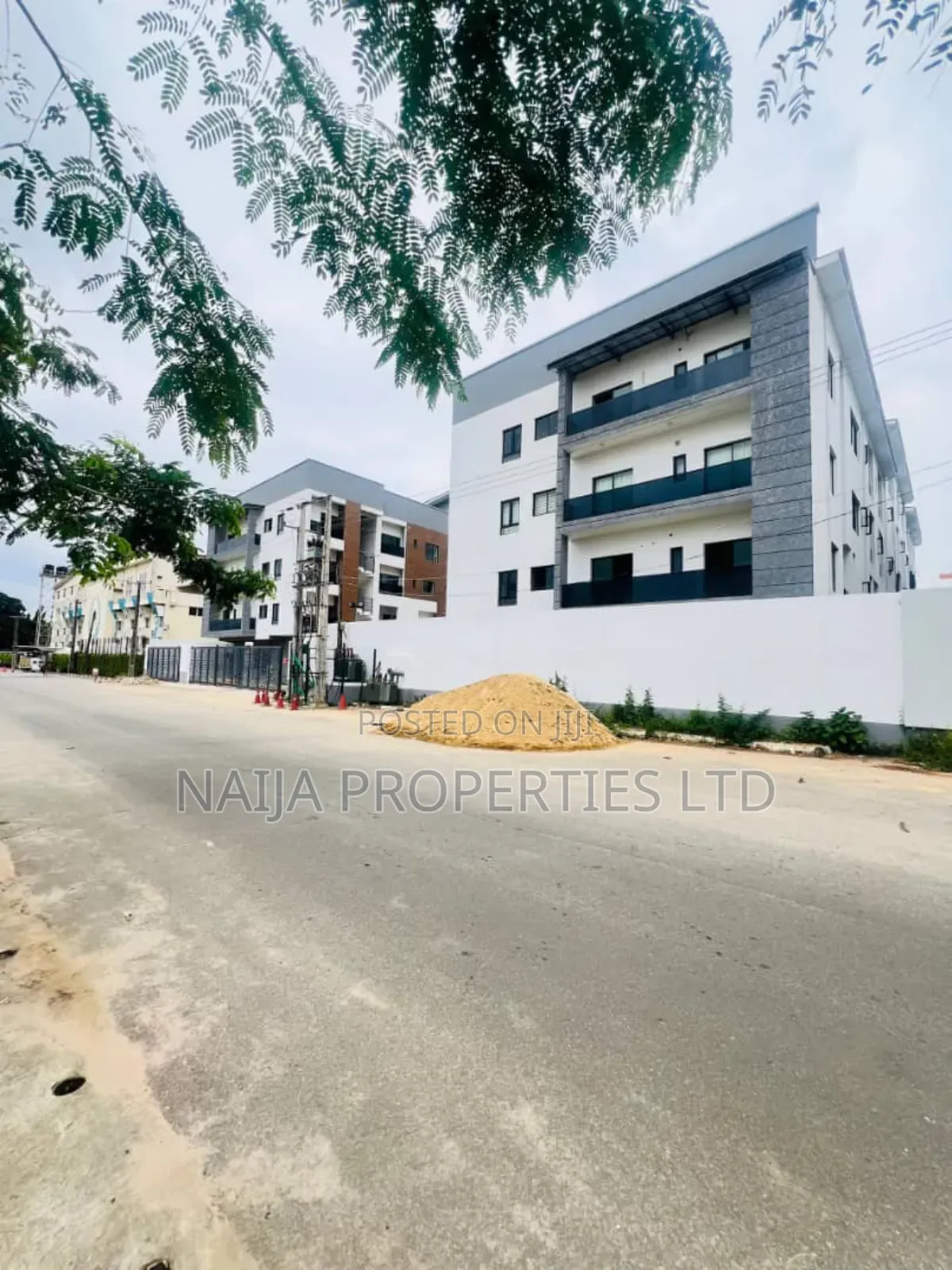 3bdrm Apartment in Ikeja Gra for sale in Ikeja GRA