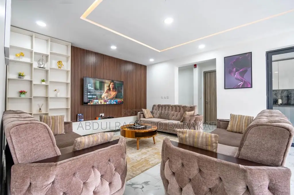 Luxury Two Bedroom With Pool Gym Snooker in Victoria Island