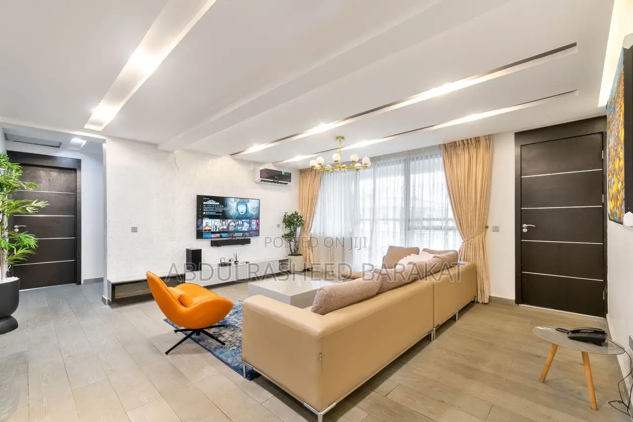 Luxury Two Bedroom Apartment With Pool Gym in Lekki Phase 1