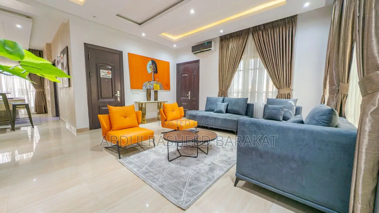 Luxury Three Bedroom Apartment With Snooker Balcony in Lekki Phase 1
