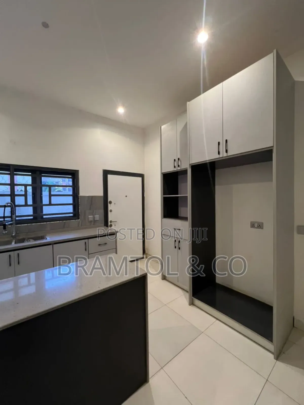 4bdrm Townhouse / Terrace in Maitama for rent in Maitama