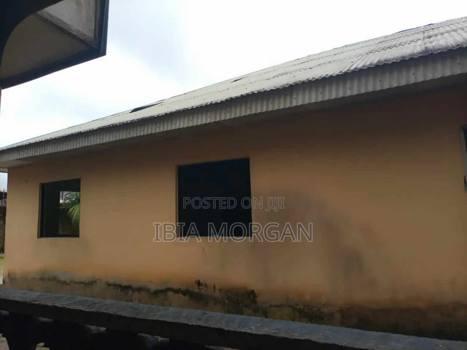10bdrm Bungalow in Eket for sale in Eket