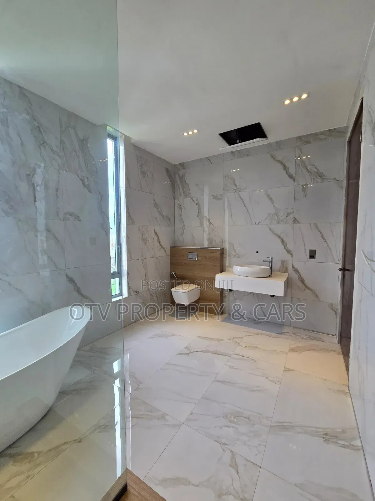Furnished 5bdrm Duplex in Osapa london for sale in Osapa london