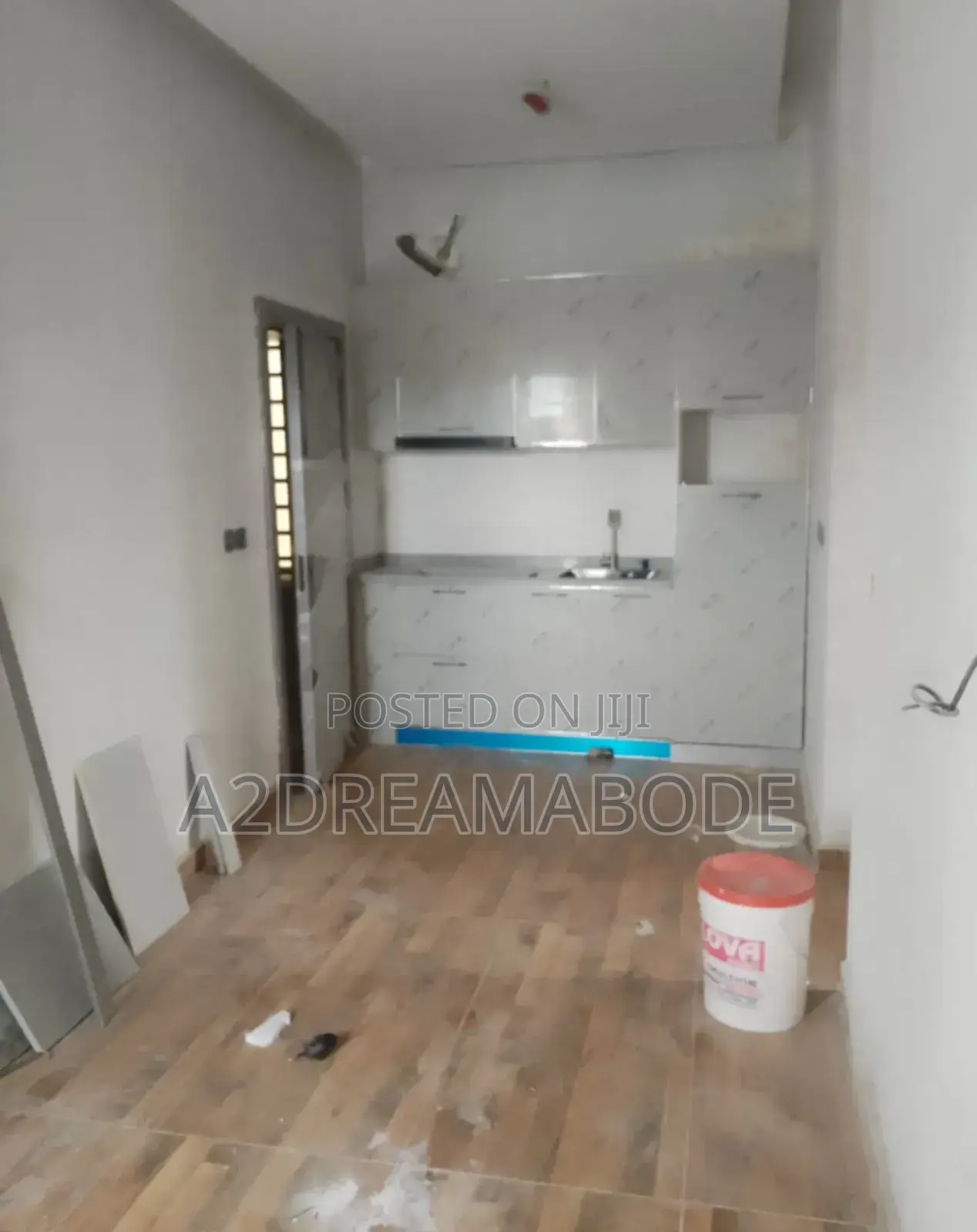 10bdrm Block of Flats in Ikeja Gra for sale in Ikeja