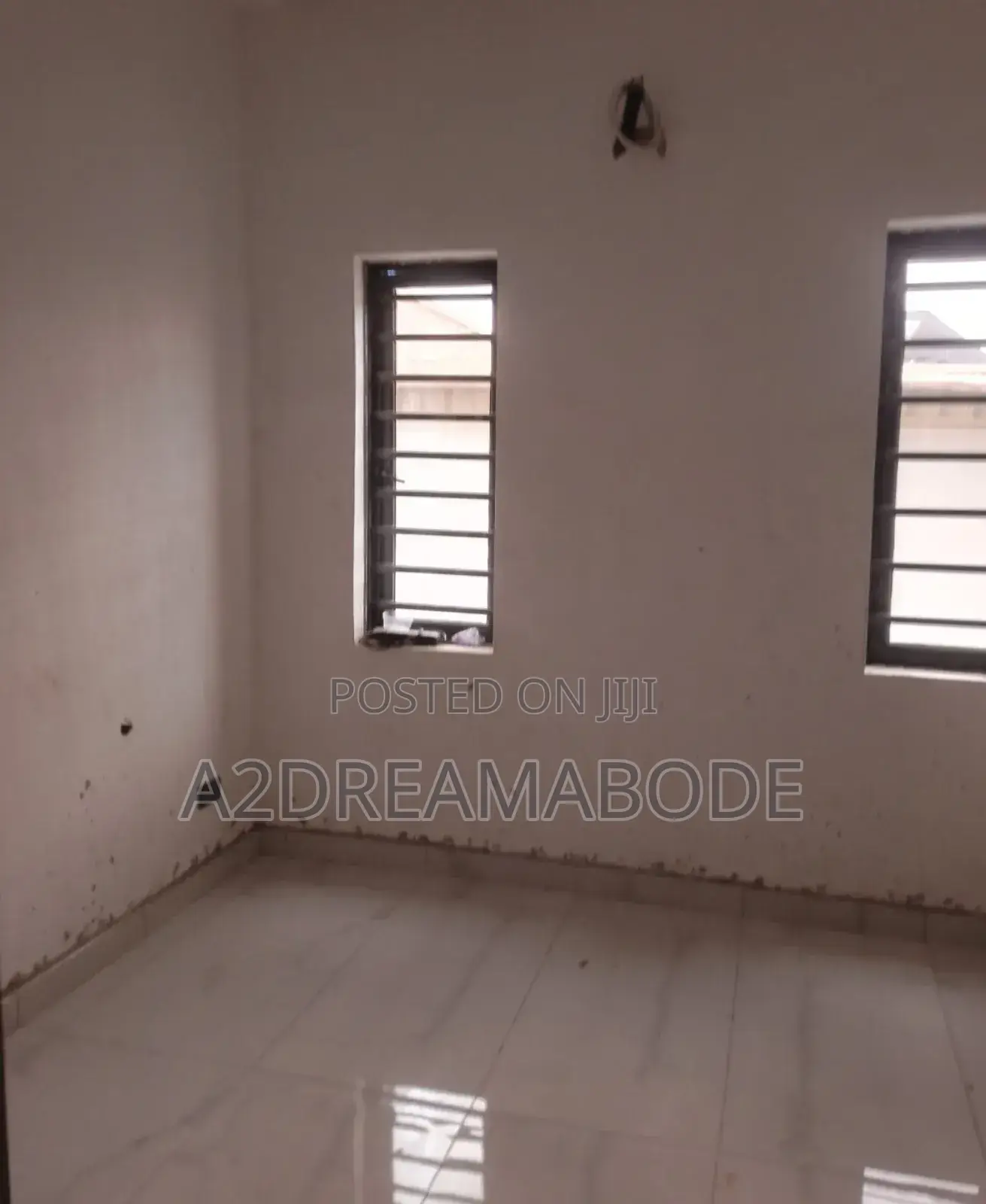 10bdrm Block of Flats in Ikeja Gra for sale in Ikeja