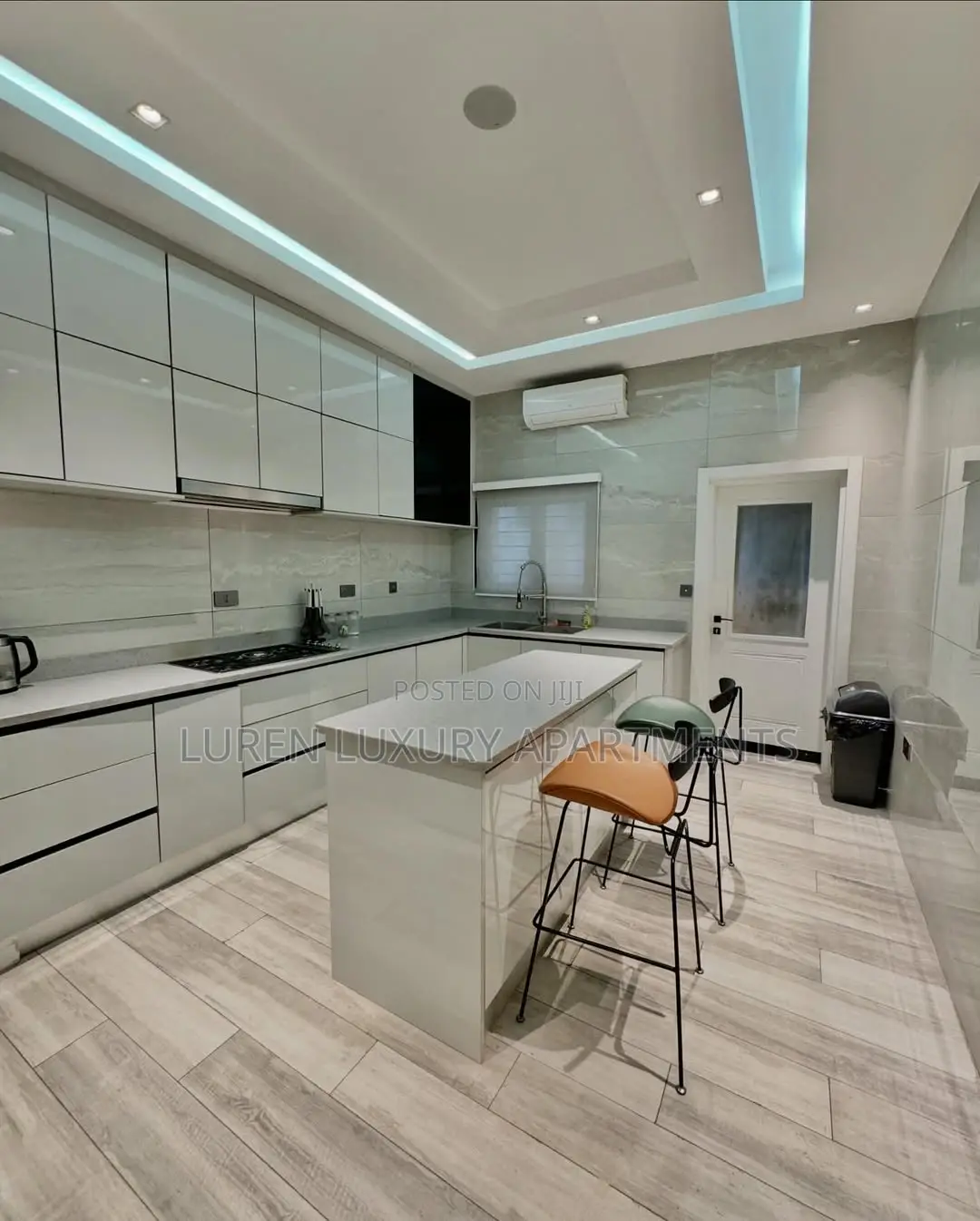 3 Bedroom Penthouse With Gazebo and Bar in Katampe Extension