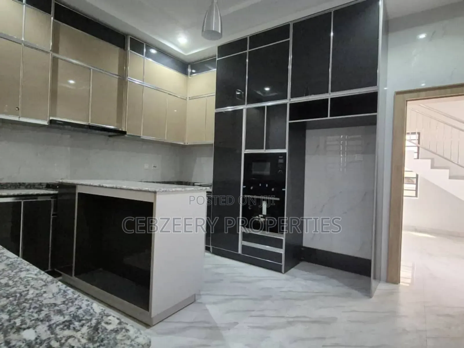 4bdrm Duplex in Omole Phase 2 for rent in Omole Phase 2