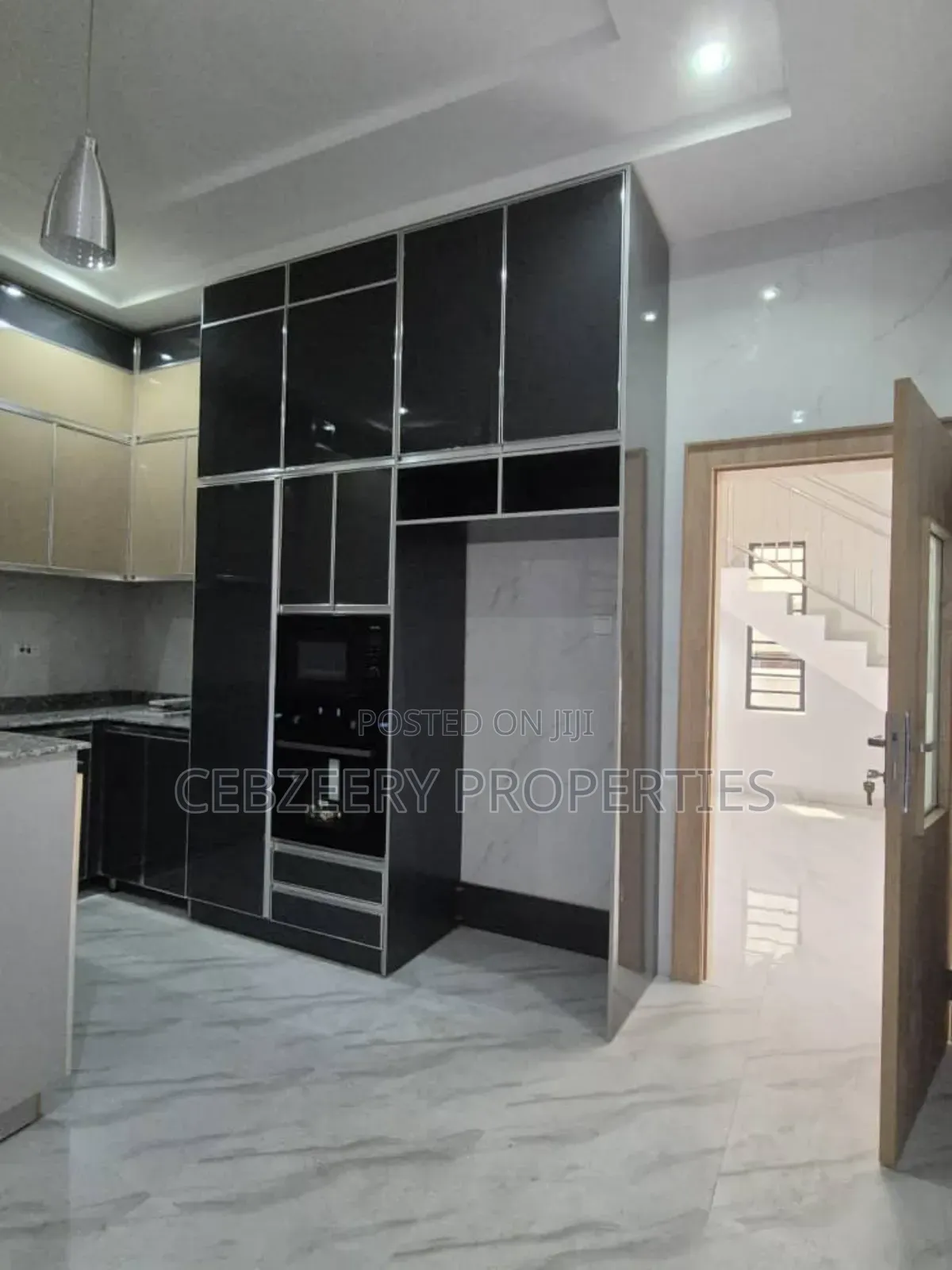 4bdrm Duplex in Omole Phase 2 for rent in Omole Phase 2