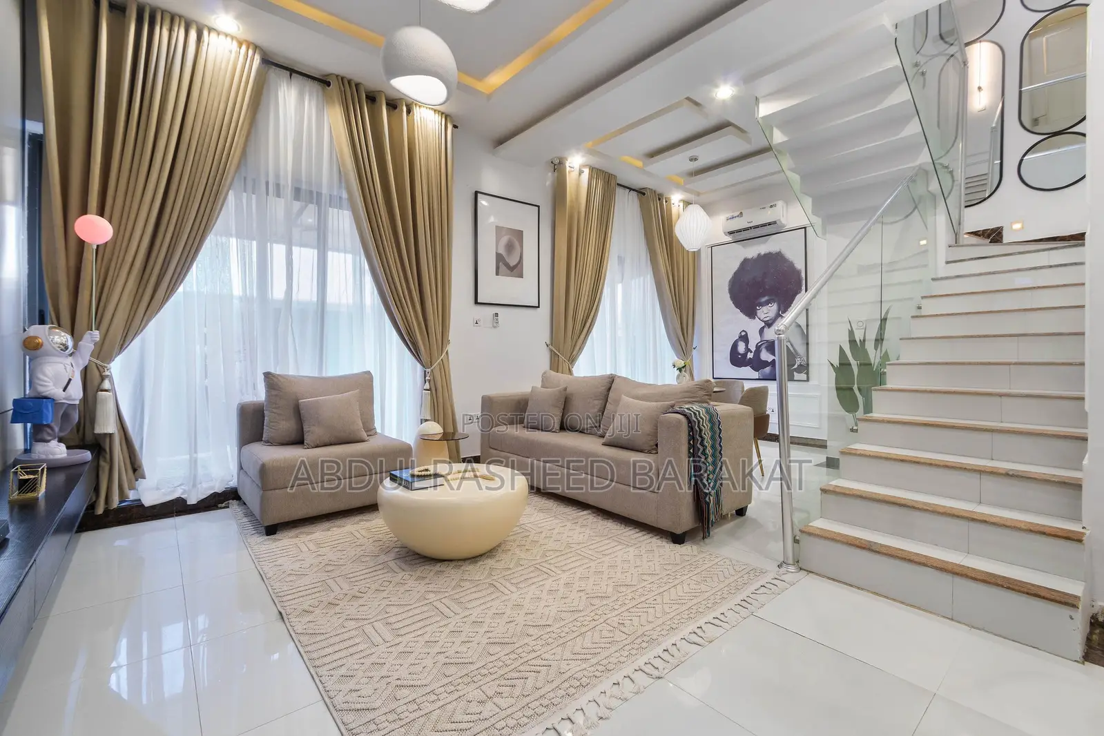 Luxury Four Bedroom With Pool Gym Ps5 Bathtub in Lekki Phase 1