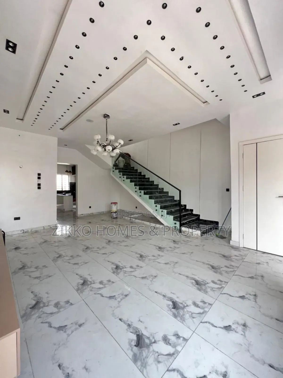 4bdrm Duplex in Ajah for sale in Ajah