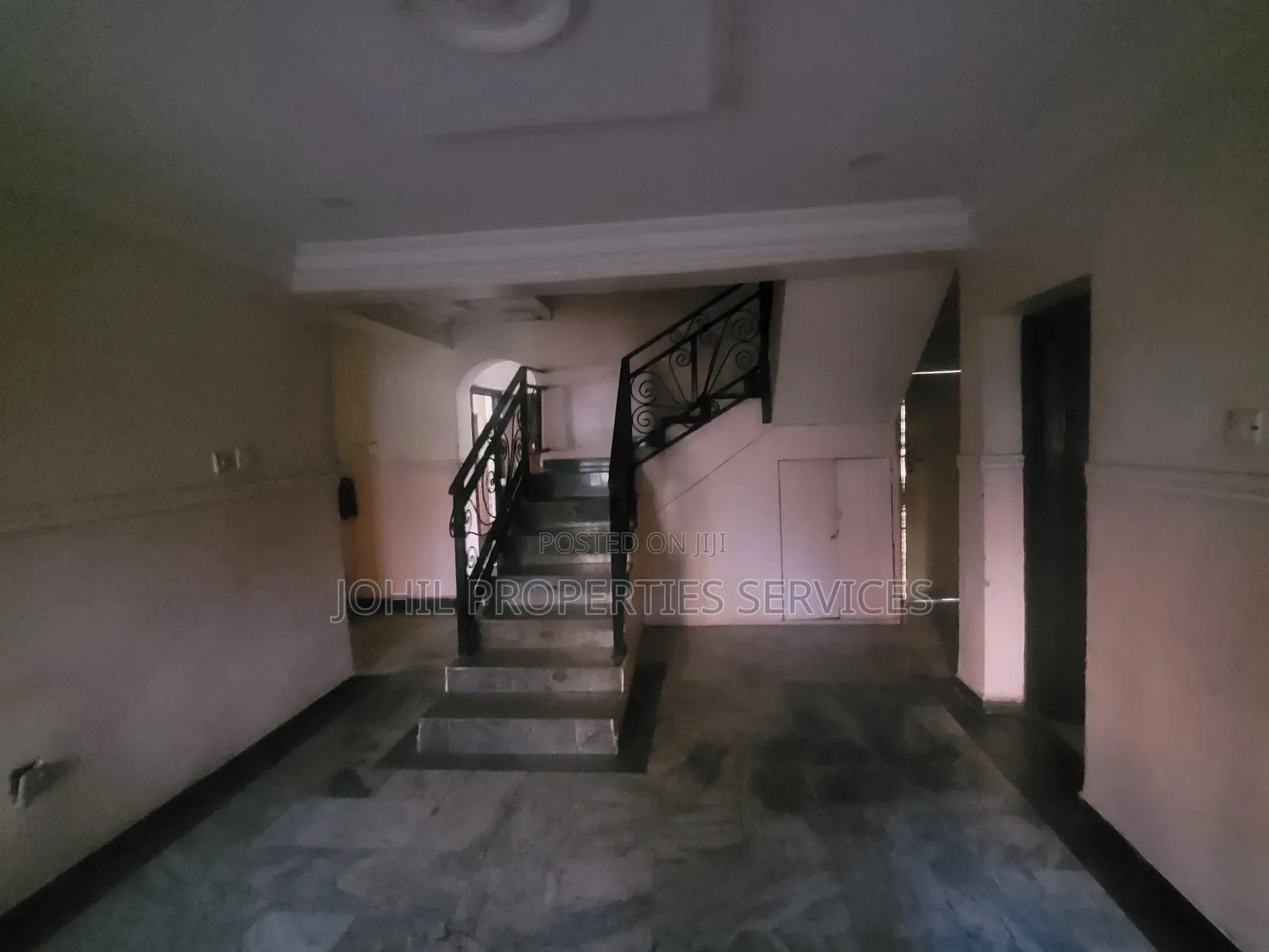 4bdrm Duplex in Zone 3 / Wuse for sale in Zone 3 / Wuse