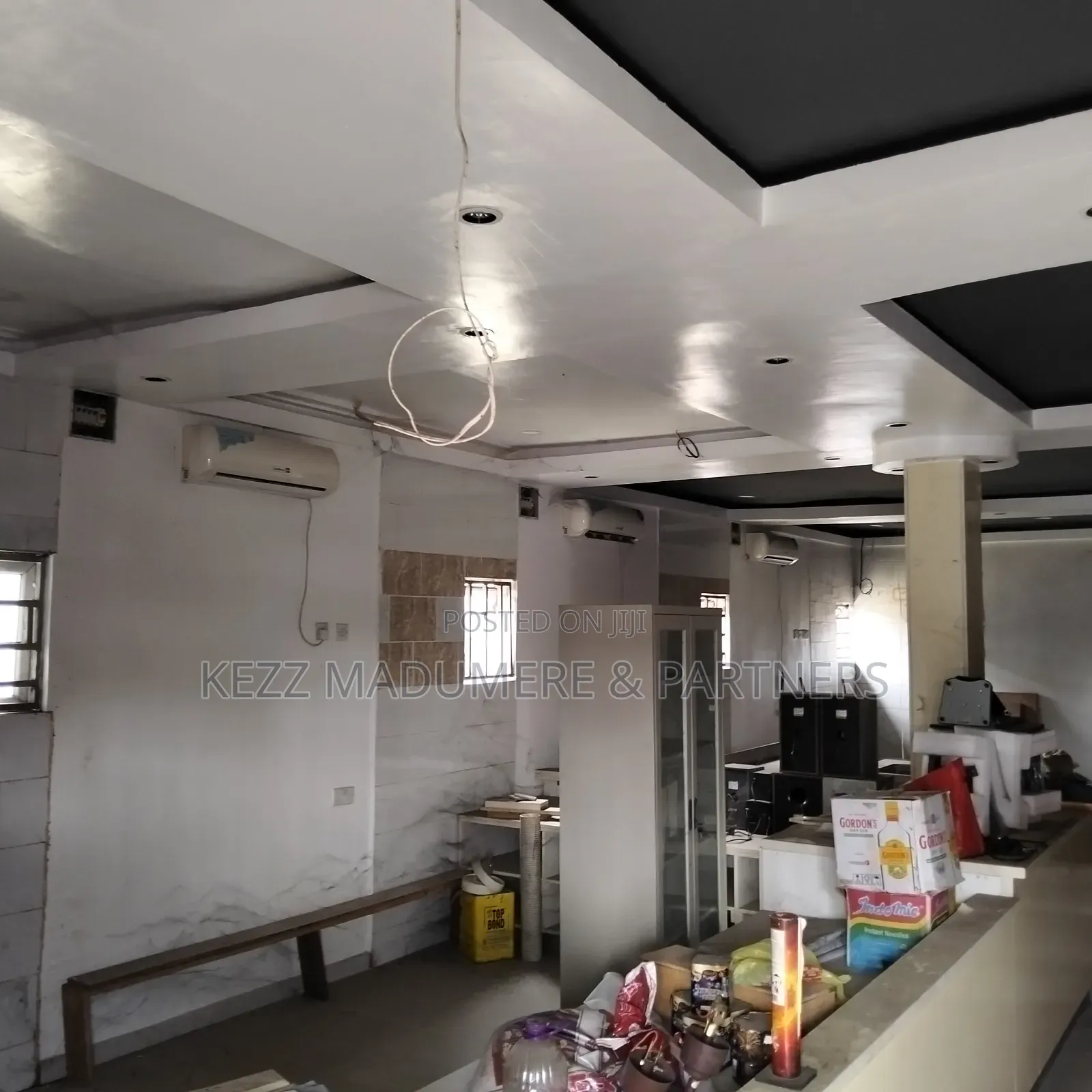 To Let/Lease: Sizeable Shops at Rumumasi, Ph in Port-Harcourt
