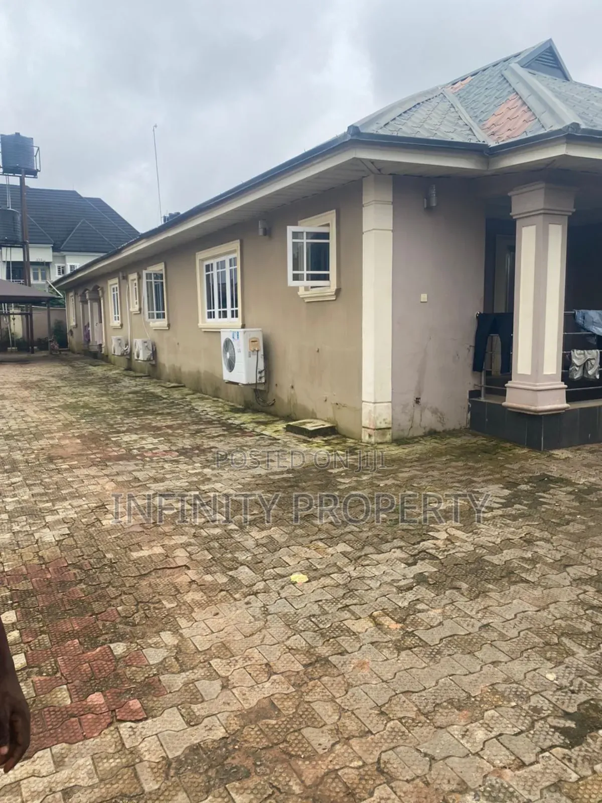 3bdrm Block of Flats in Ugbor, Benin City for sale in Benin City