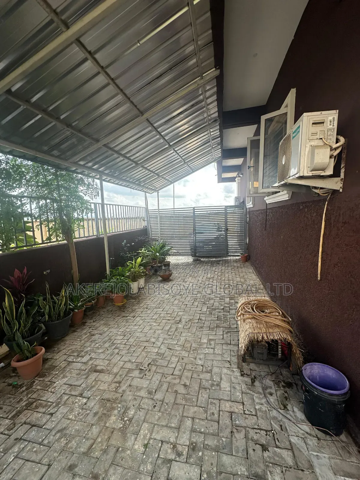 4bdrm Duplex in Paradise 1 Lifecamp for sale in Life Camp