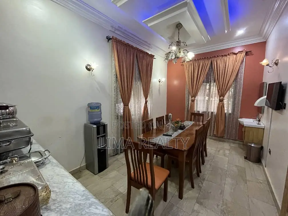 5 Bed Pool Self Compound for Parties and Normal Stay in Dawaki