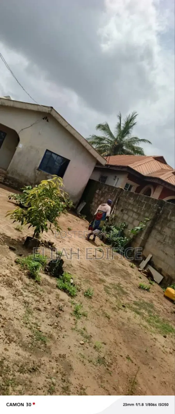 3bdrm Bungalow in Winners Chapel, Ado-Odo/Ota for sale in Ado-Odo/Ota