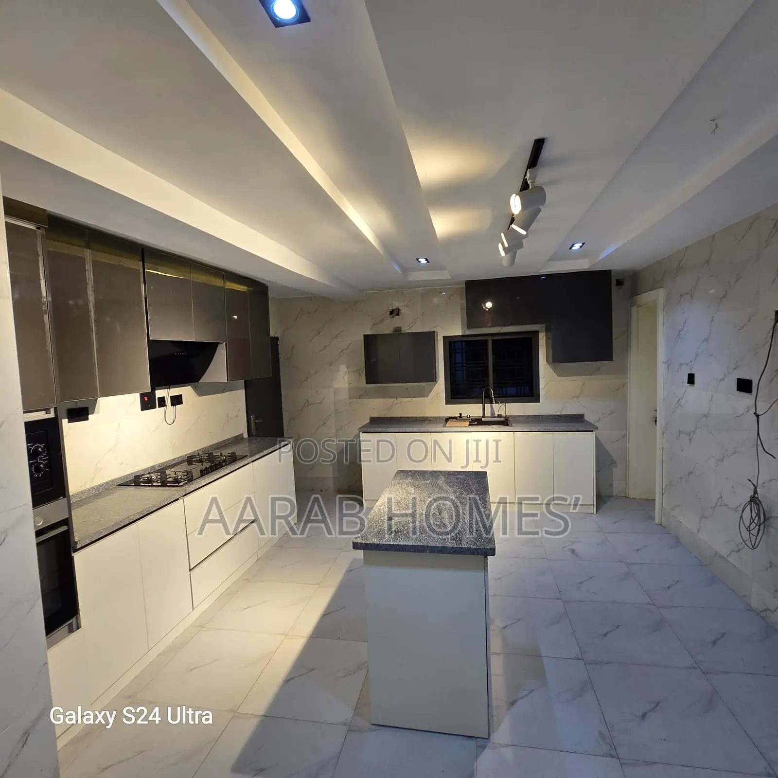 5bdrm Duplex in Gwarinpa for sale in Gwarinpa