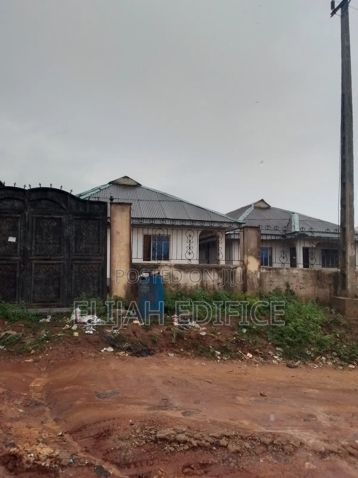 9bdrm Block of Flats in Parkview, Ijede / Ikorodu for sale in Ijede / Ikorodu