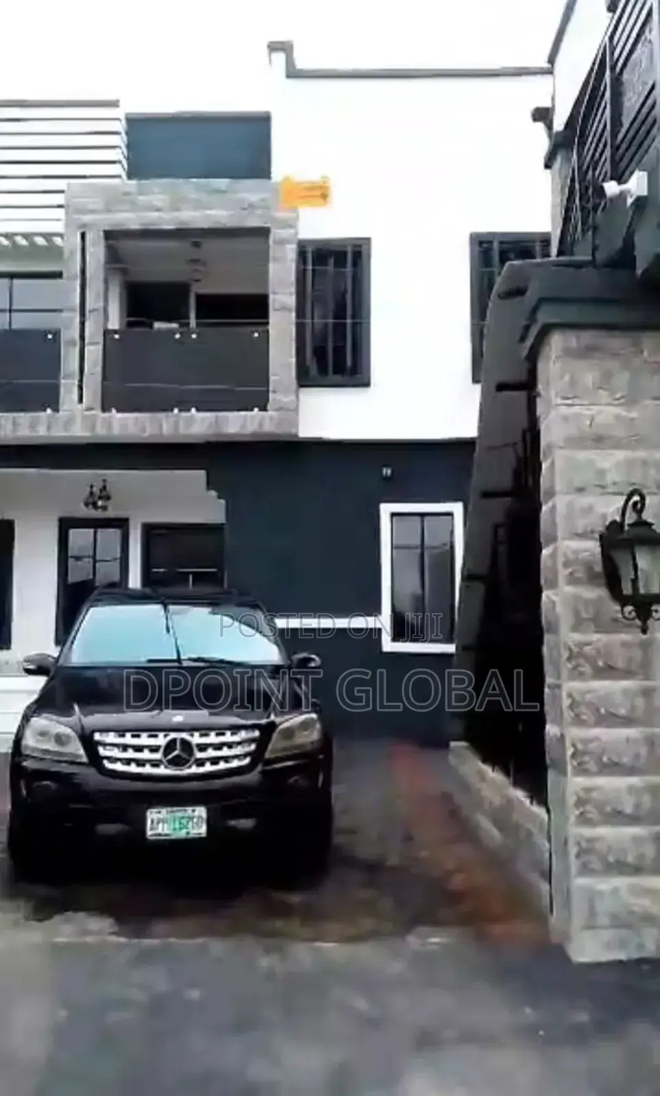 Furnished 13bdrm House in Bucknor for sale in Bucknor
