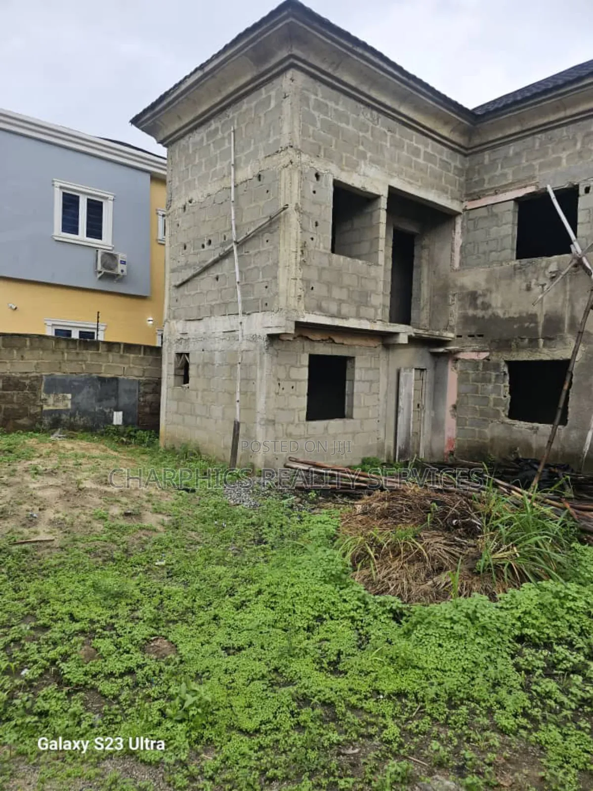 Uncompleted Structure on 534.285sqm in Surulere in Surulere