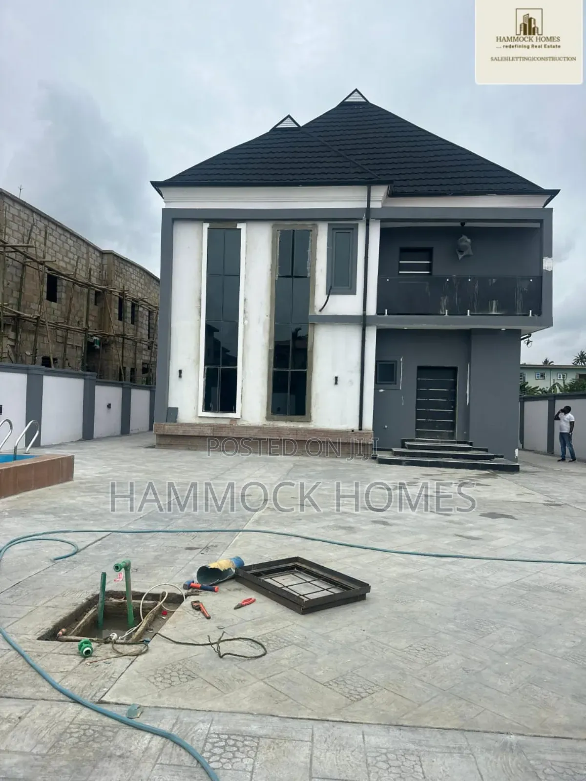 5bdrm Duplex in Star Gate, Oluyole for sale in Oluyole Estate