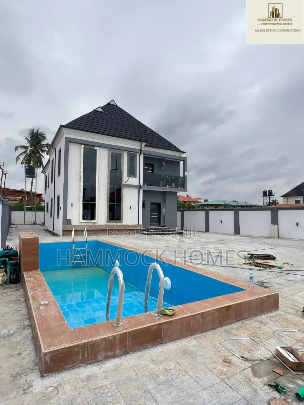5bdrm Duplex in Star Gate, Oluyole for sale in Oluyole Estate