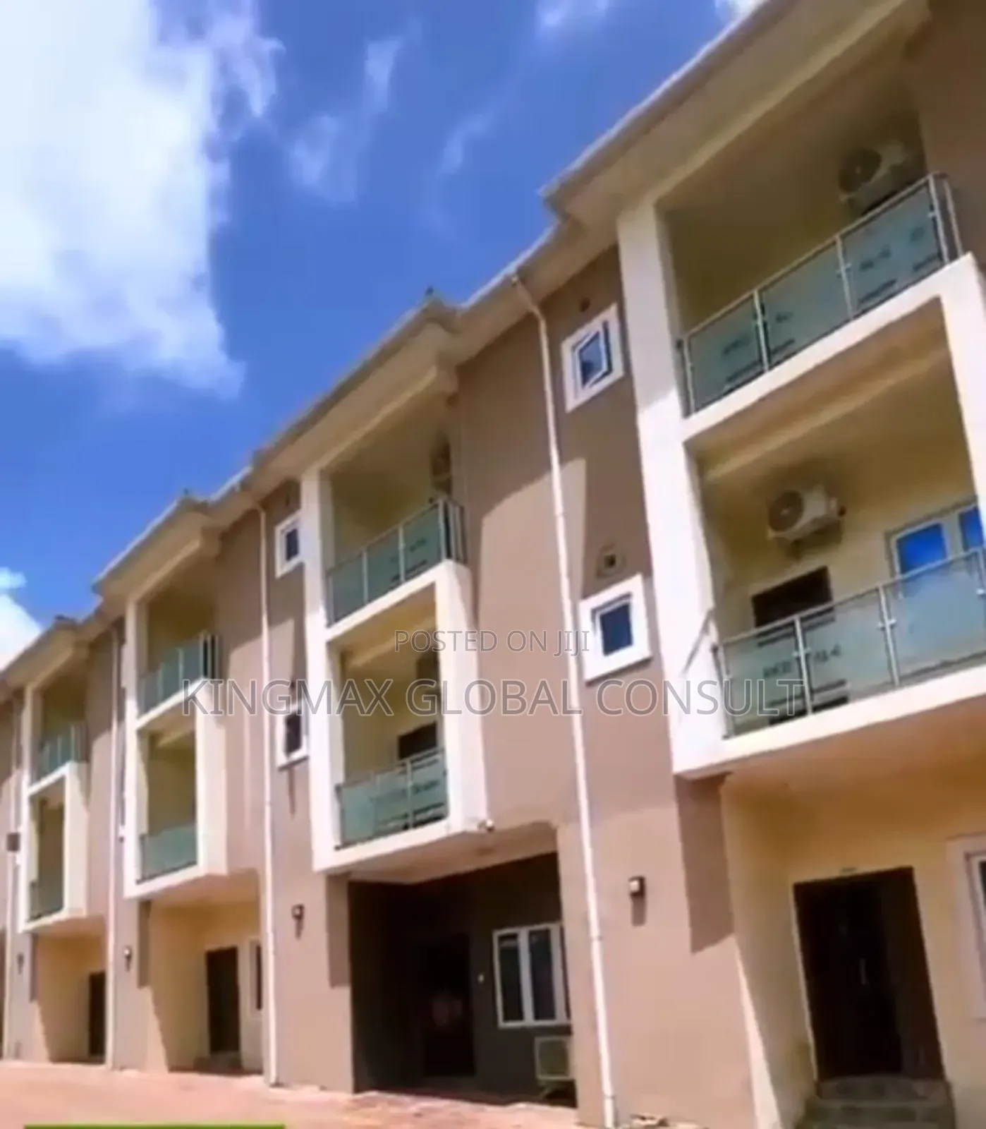 4bdrm Townhouse/Terrace in Guzape Main for sale in Guzape District