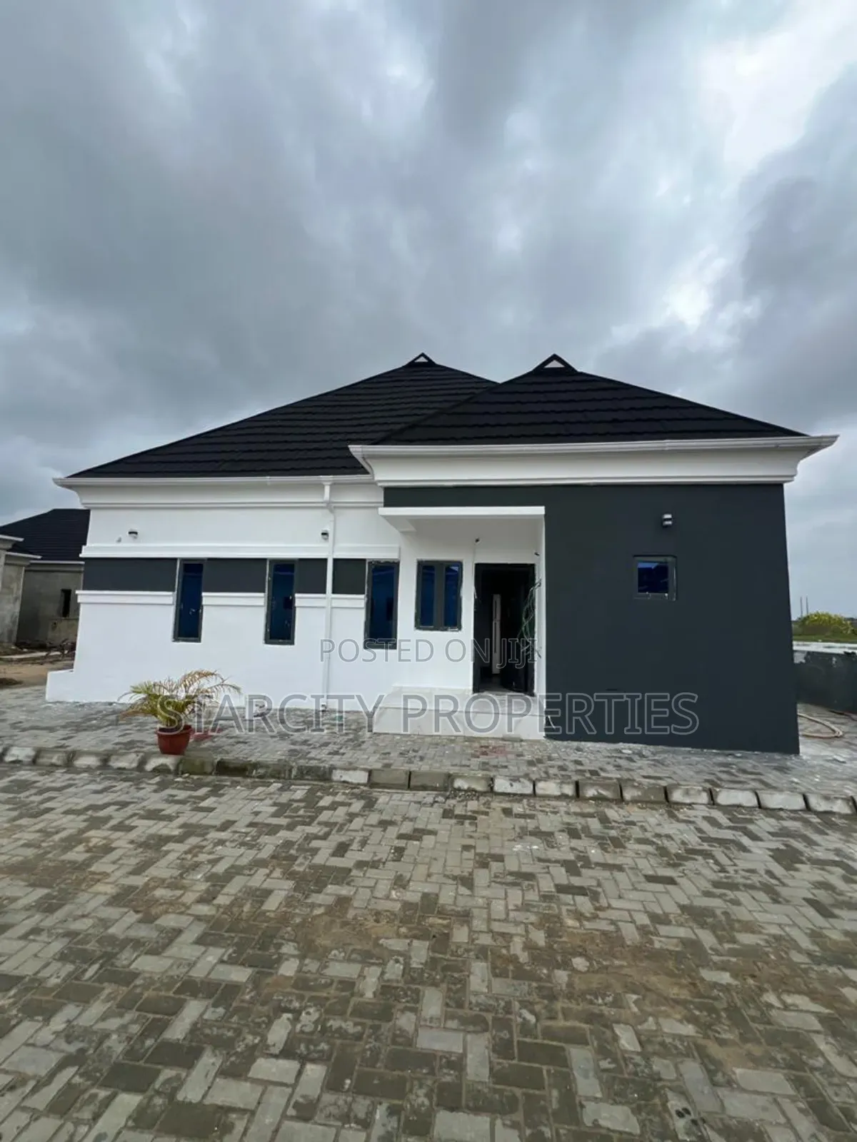 Furnished 3bdrm Bungalow in Secured Estate, Eleko for sale in Eleko