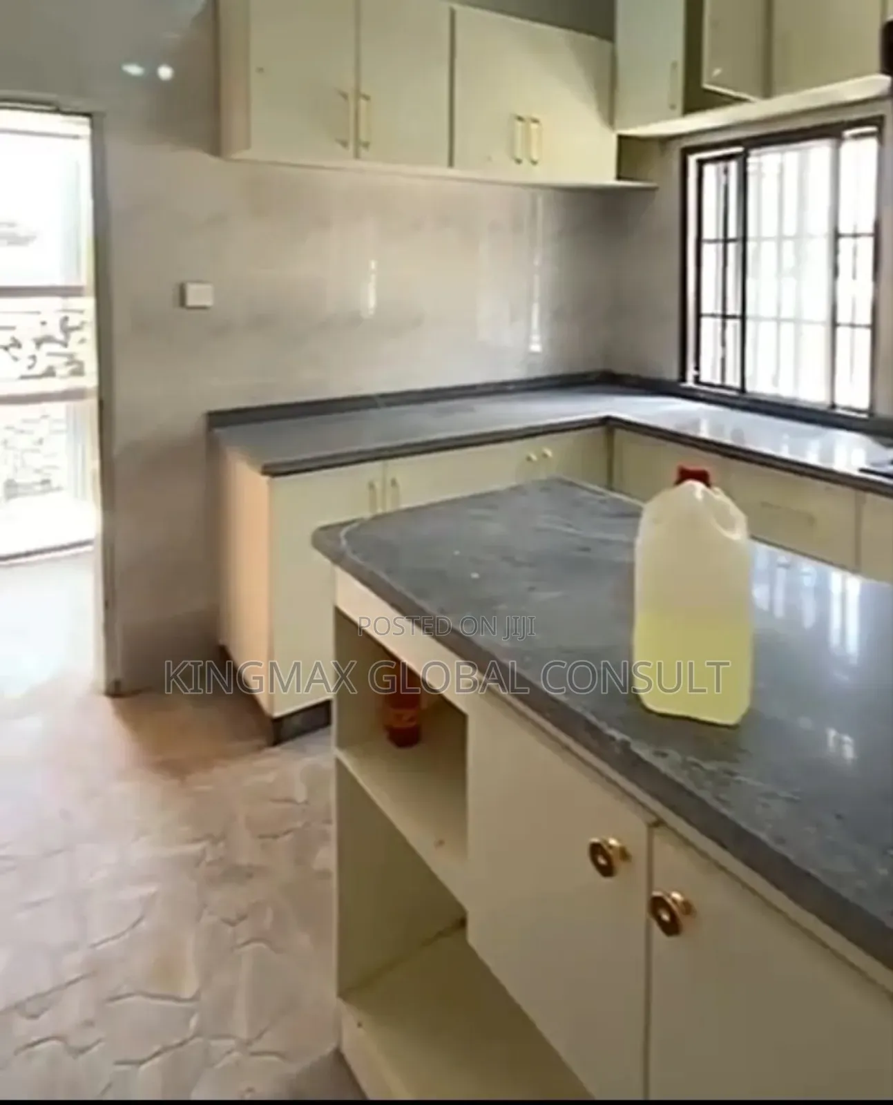 3bdrm Bungalow in Dakwo District Abuja for sale in Dakwo District