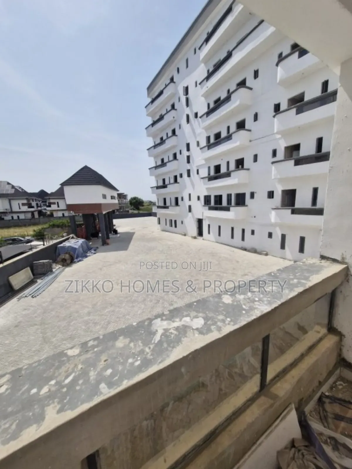 3bdrm Apartment in Chevron Drive for sale in Chevron