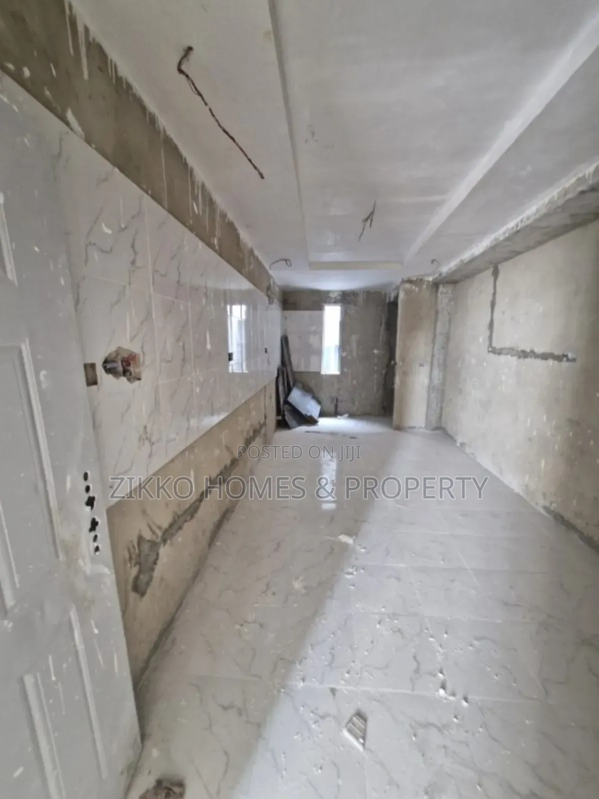 3bdrm Apartment in Chevron Drive for sale in Chevron