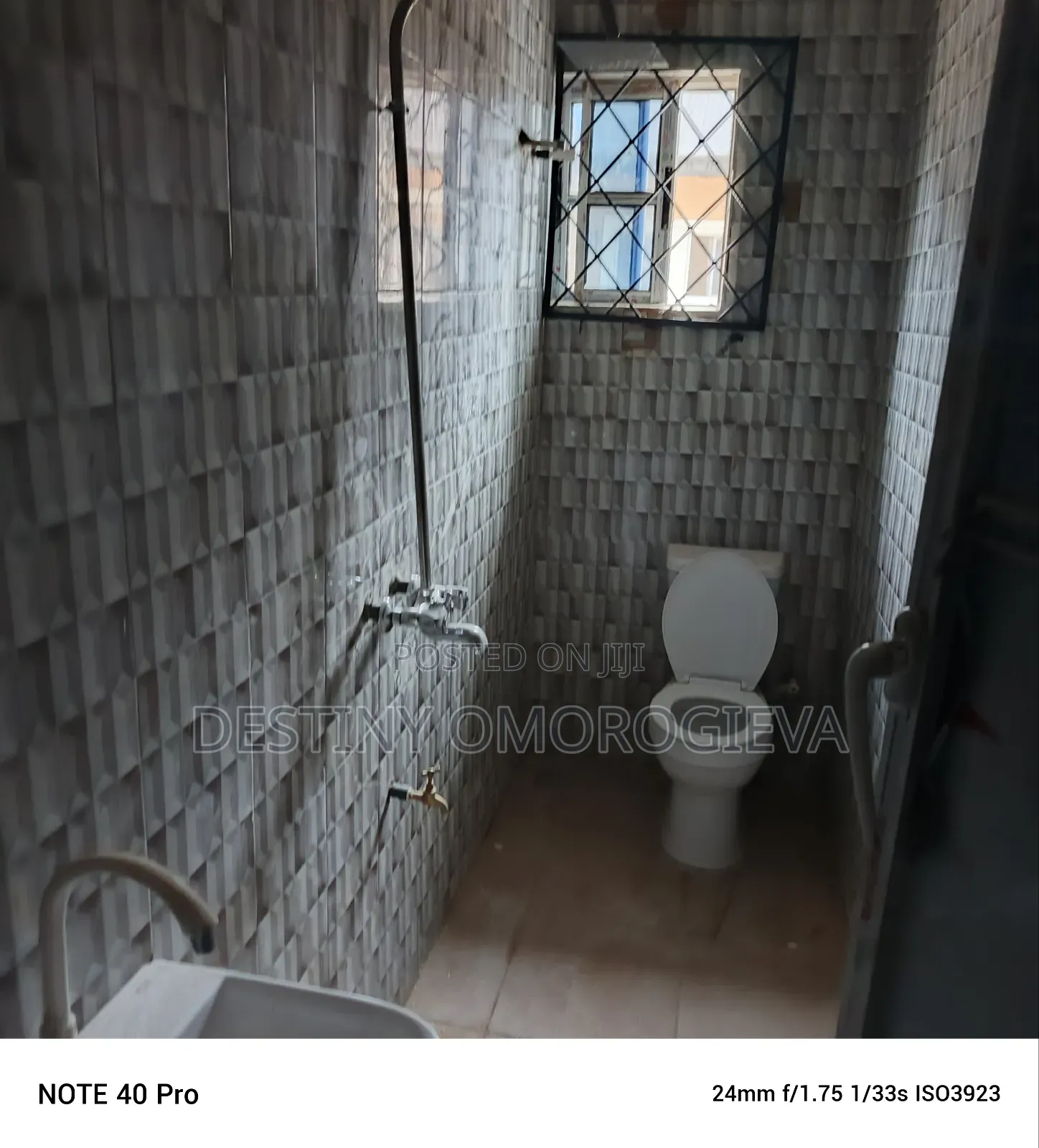 Furnished 1bdrm Block of Flats in Keen Real Estate, Ikpoba-Okha in Ikpoba-Okha