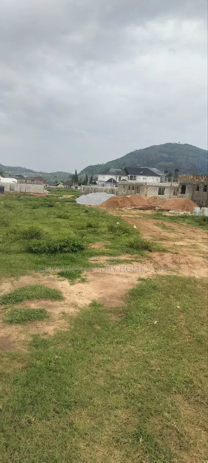 250sqm Estate Plot for 4 Bedroom Terrace Duplex in Sabon Lugbe