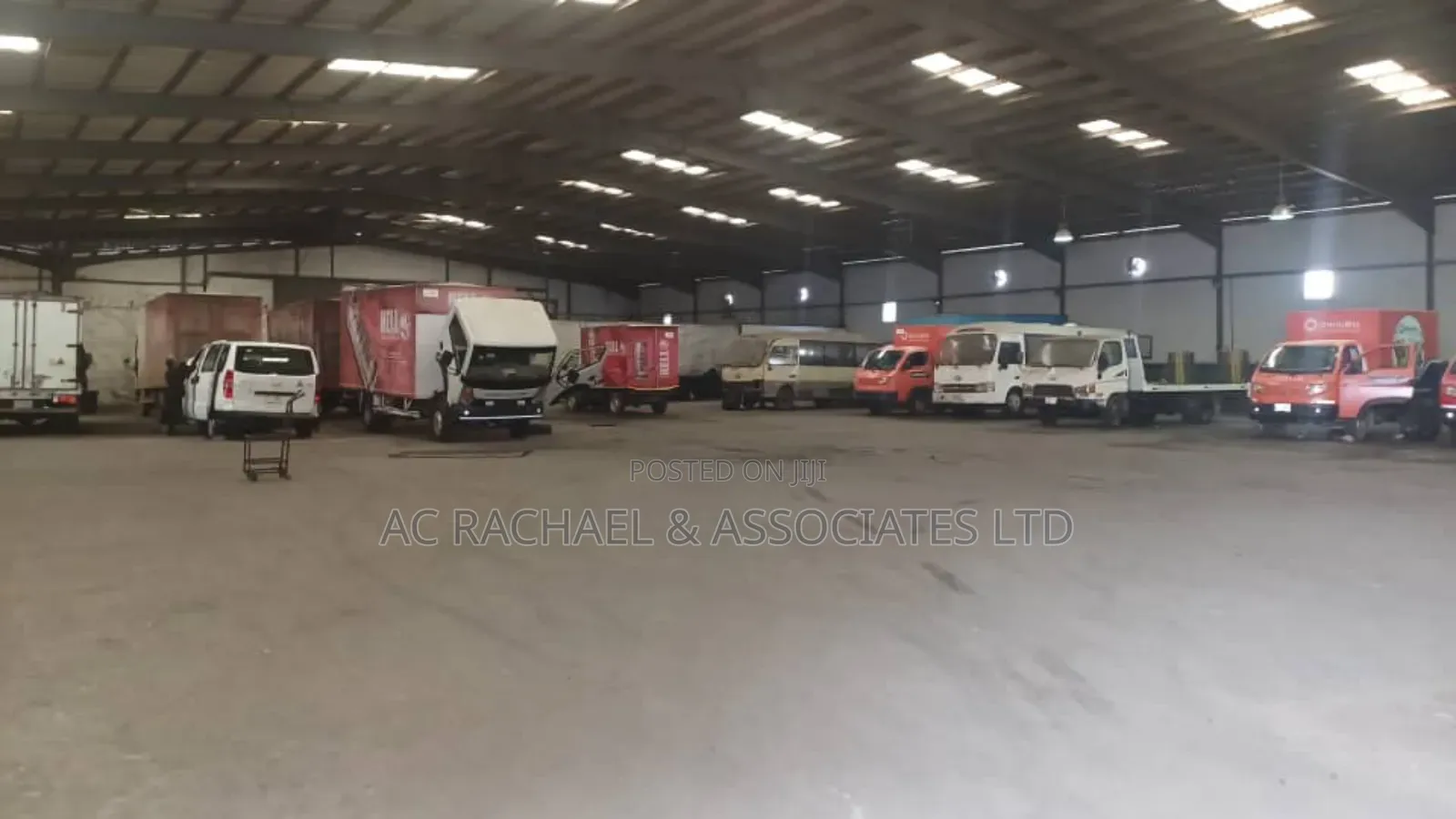 2400sqm Warehouse Off Oshodi Apapa Express Second Rainbow in Amuwo-Odofin