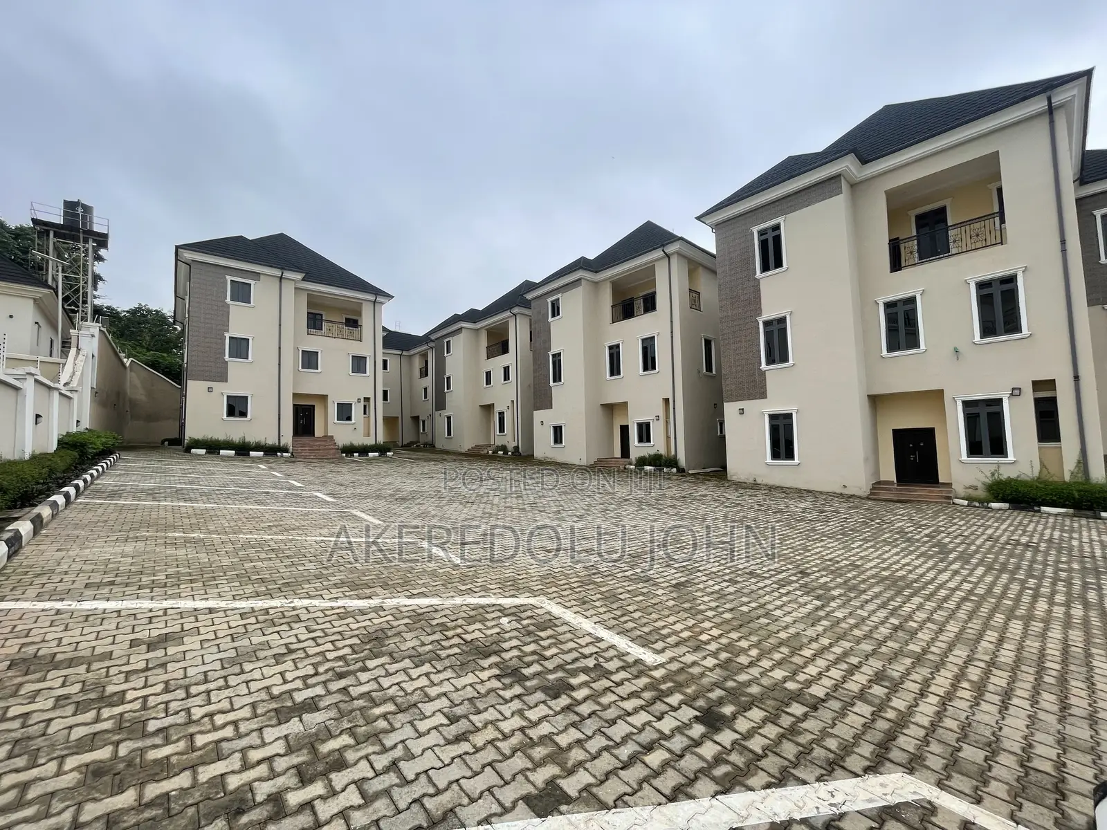 5bdrm Duplex in Guzape District for sale in Guzape District