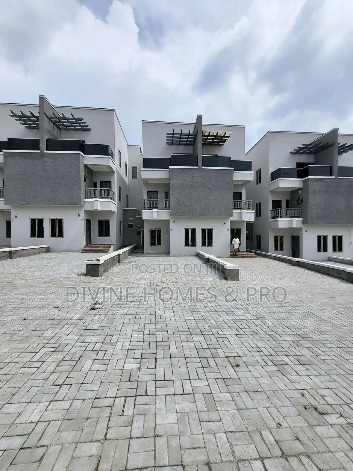 4bdrm Duplex in Guzape District for sale in Guzape District