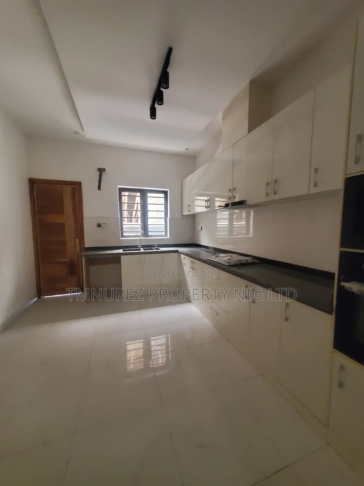 4bdrm Duplex in Lekki Ikaje for sale in Ilaje / Lekki
