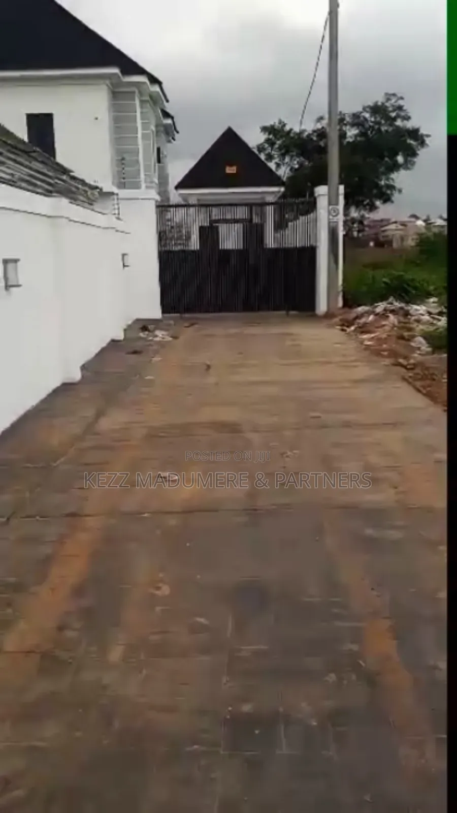 4bdrm Block of Flats in Thinker'S Corner for sale in Enugu