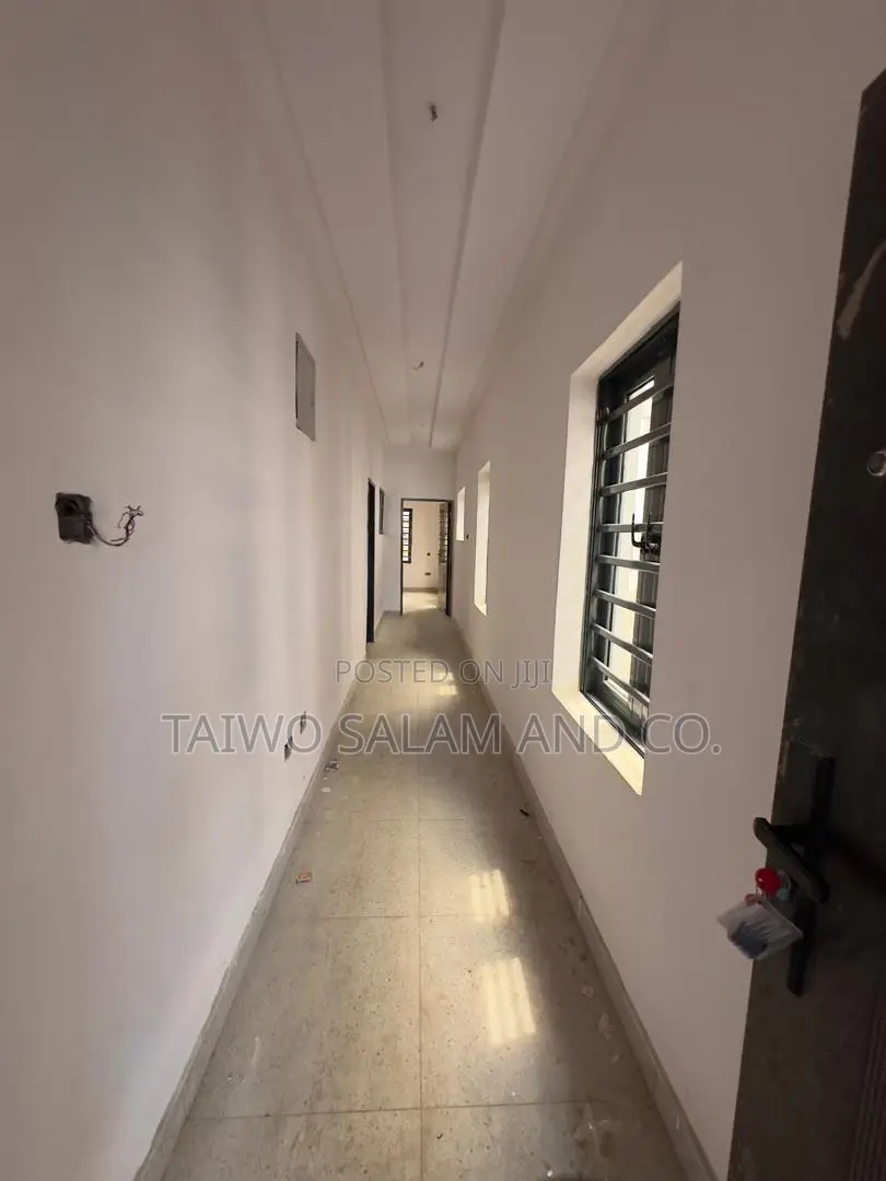 3bdrm Duplex in Akobo for sale in Akobo