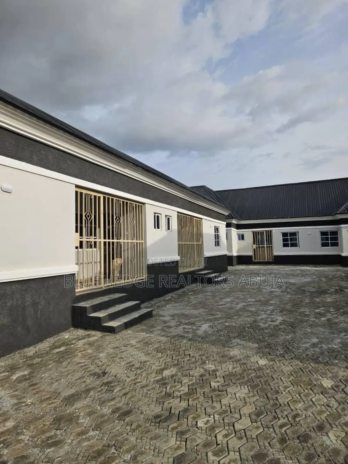 2bdrm Bungalow in Kuje for sale in Kuje