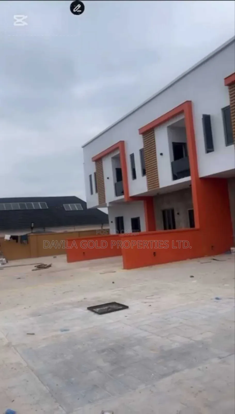 12bdrm Duplex in Benin City for sale in Benin City