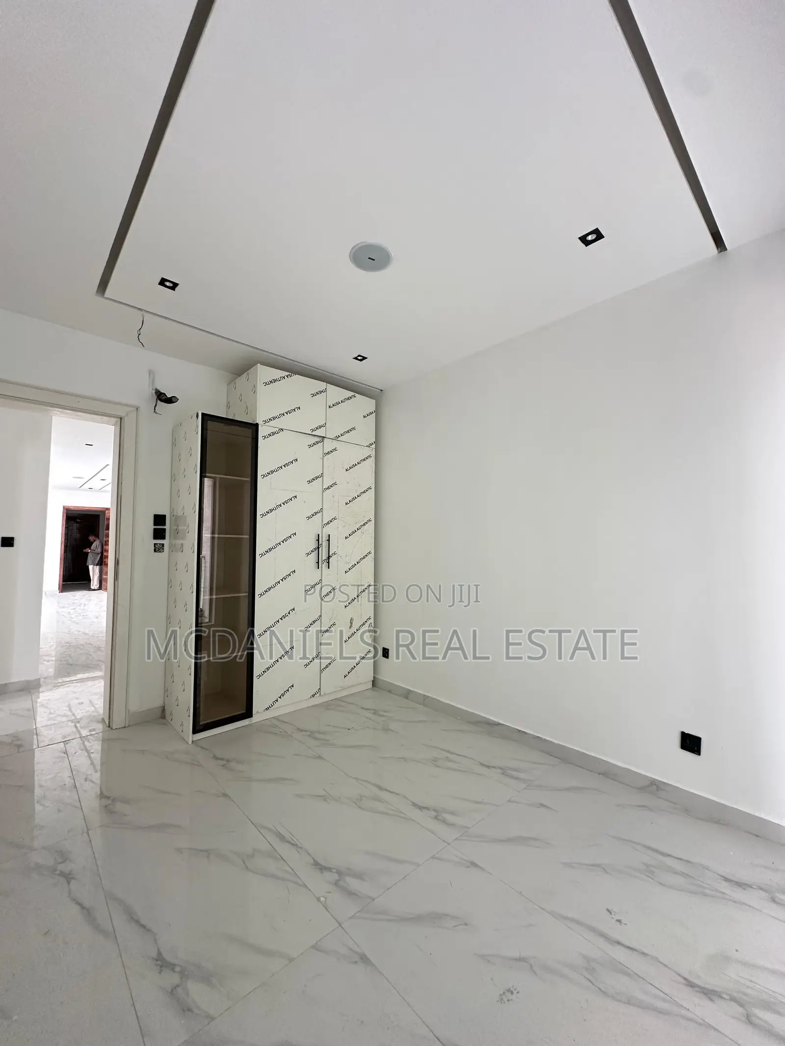 Furnished 2bdrm Apartment in Lekki Phase 1 for sale in Lekki Phase 1