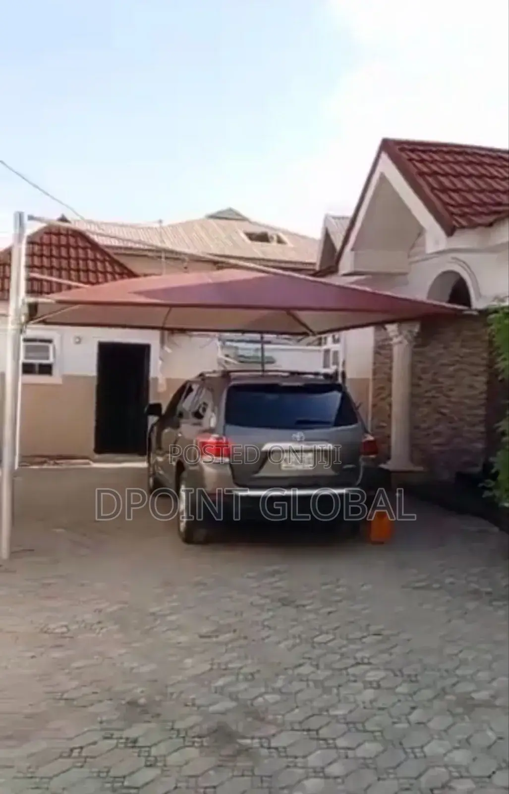 6bdrm Penthouse in Oke Ira for sale in Oke Ira / Ajah