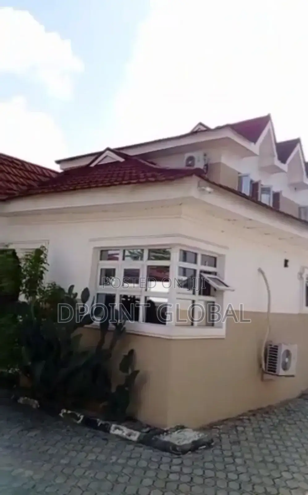 6bdrm Penthouse in Oke Ira for sale in Oke Ira / Ajah