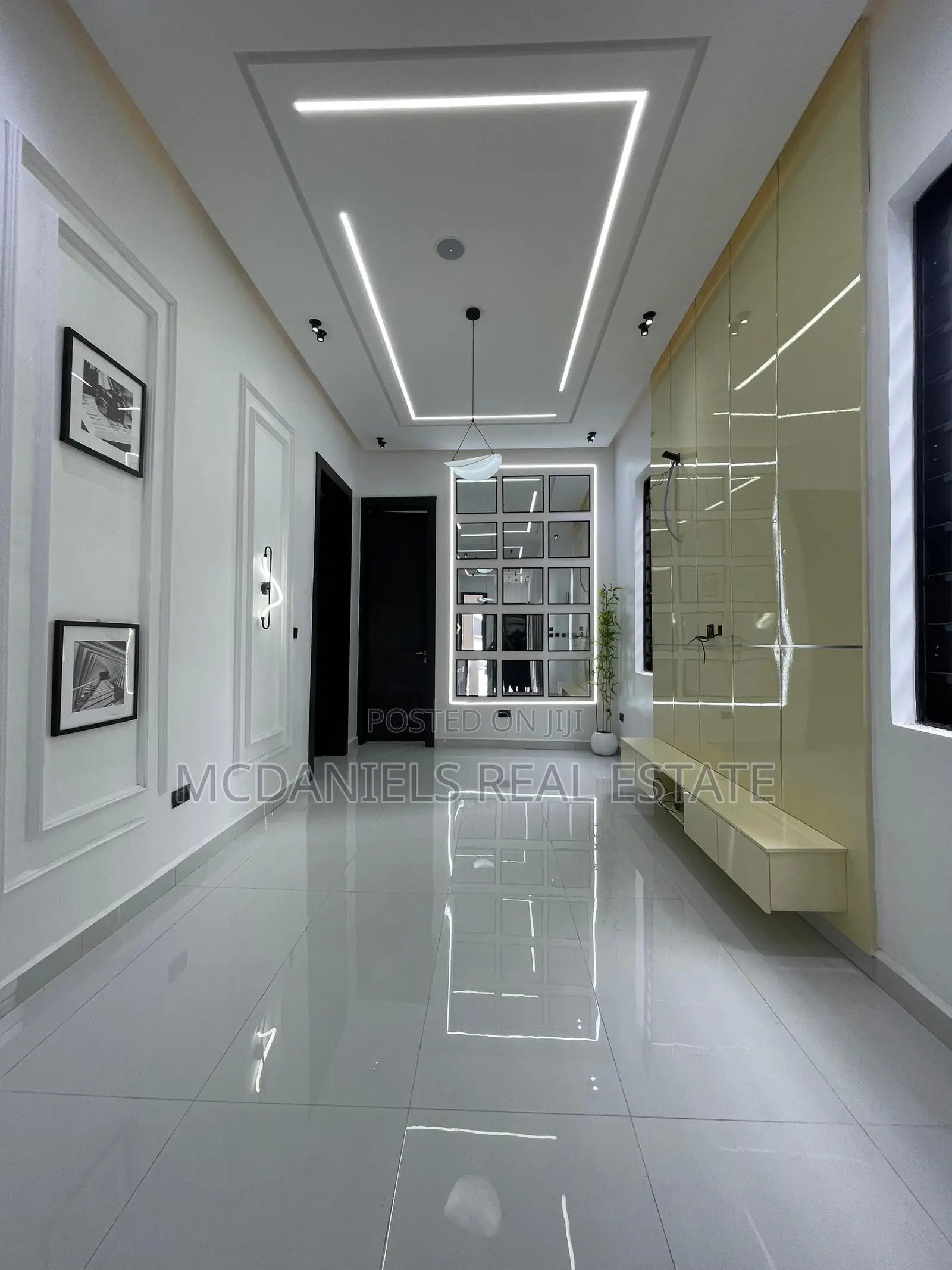 Furnished 5bdrm Duplex in Chevron for sale in Chevron