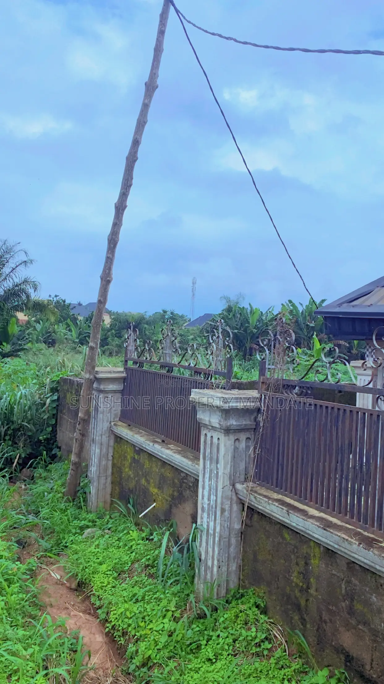 Distress Sales 1,789.45 SQM of Land(3 Plots ) Location: Oke-Odu in Akure