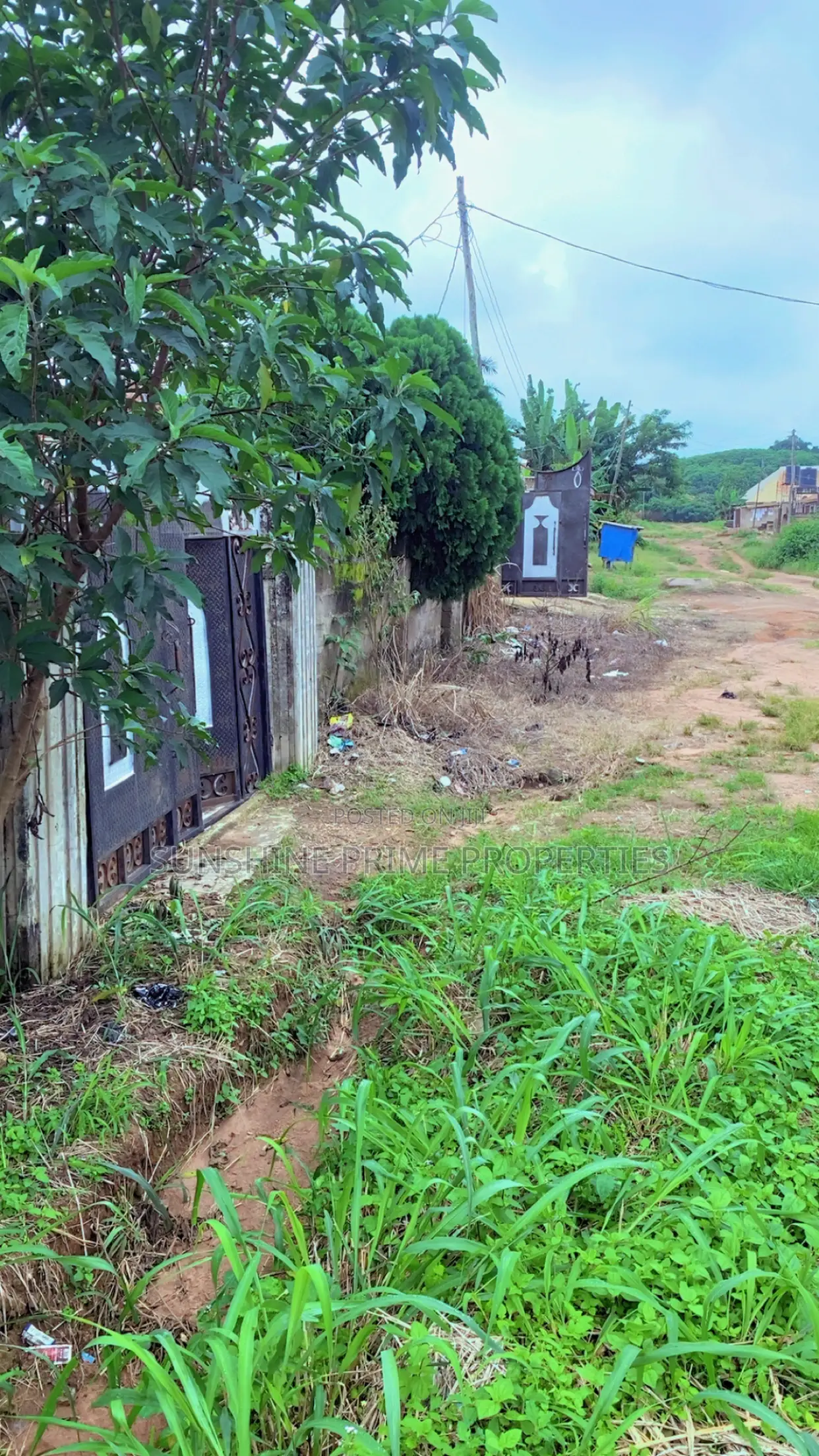 Distress Sales 1,789.45 SQM of Land(3 Plots ) Location: Oke-Odu in Akure