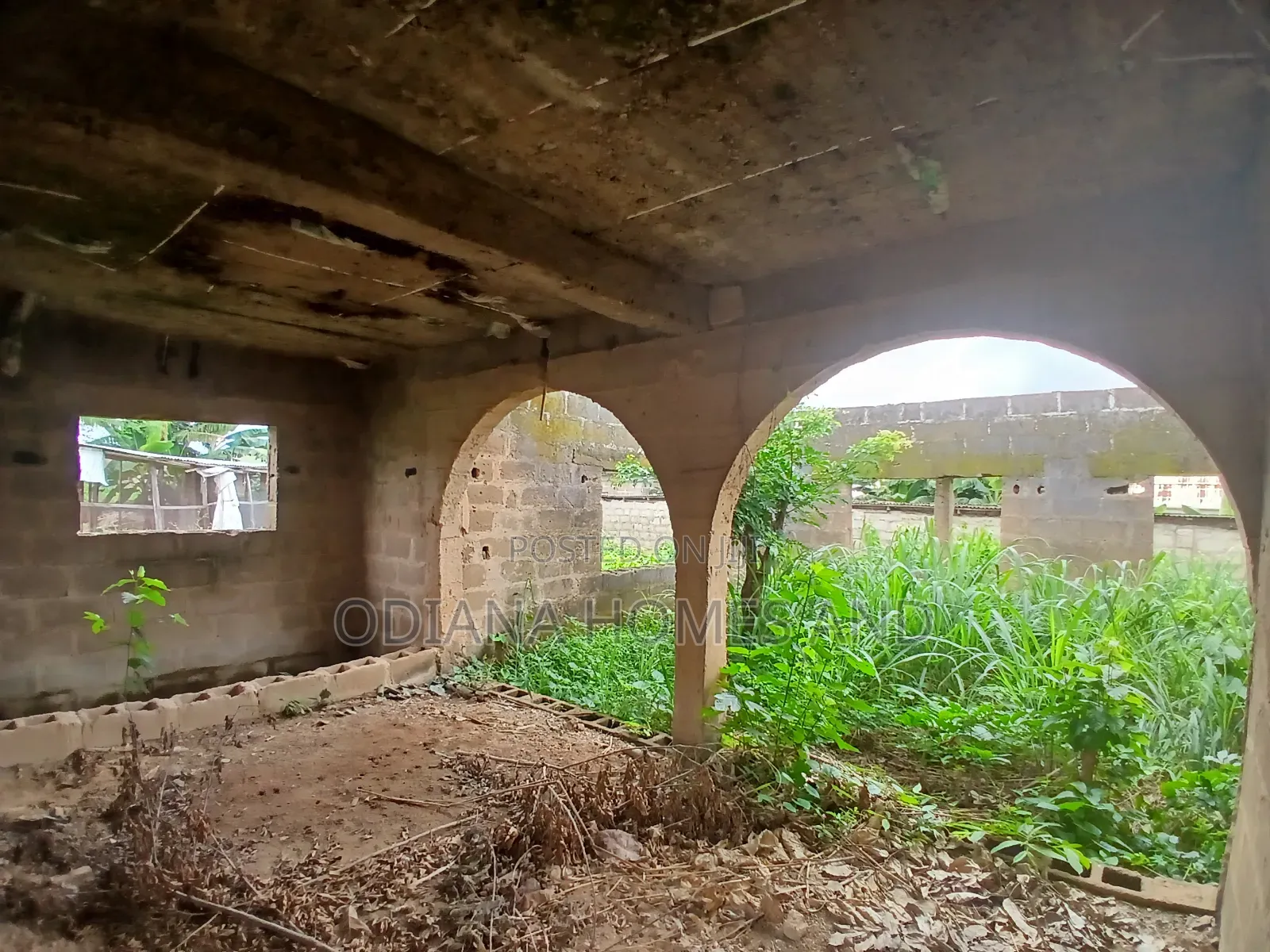4bdrm Bungalow In Odo-ona Kekere, Ibadan For Sale in Ibadan