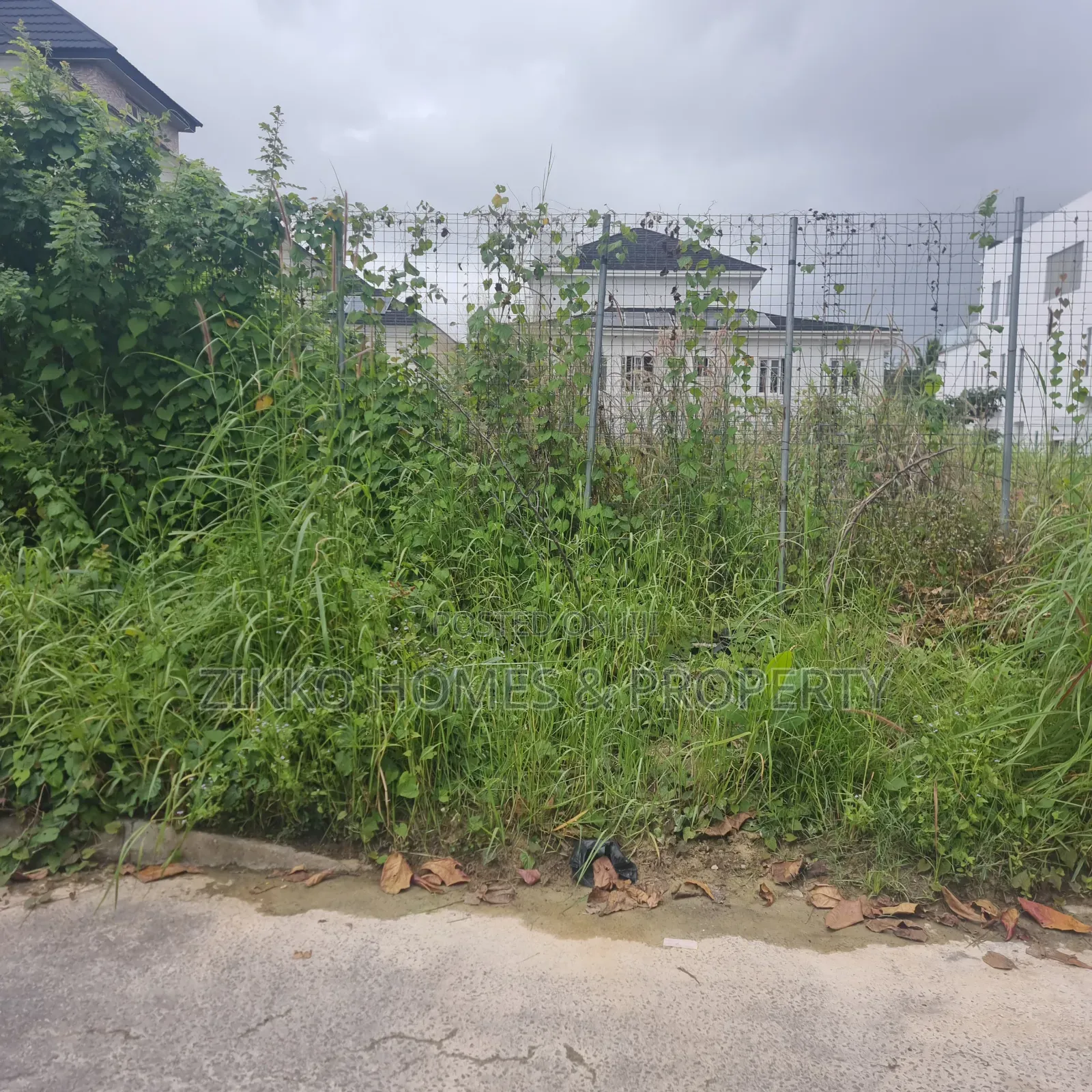 Land for Sale at Chevron Drive in Lekki